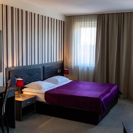 Art Hotel Slavonski Brod Ngoại thất bức ảnh