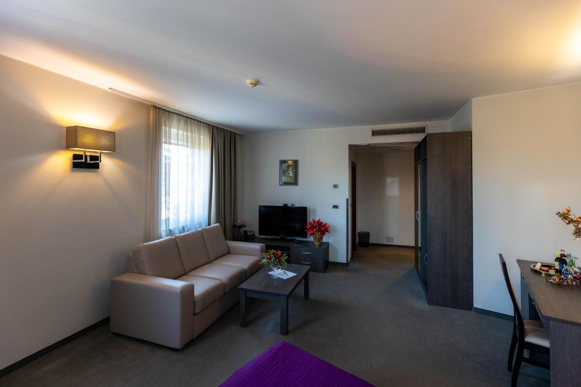 Art Hotel Slavonski Brod Ngoại thất bức ảnh