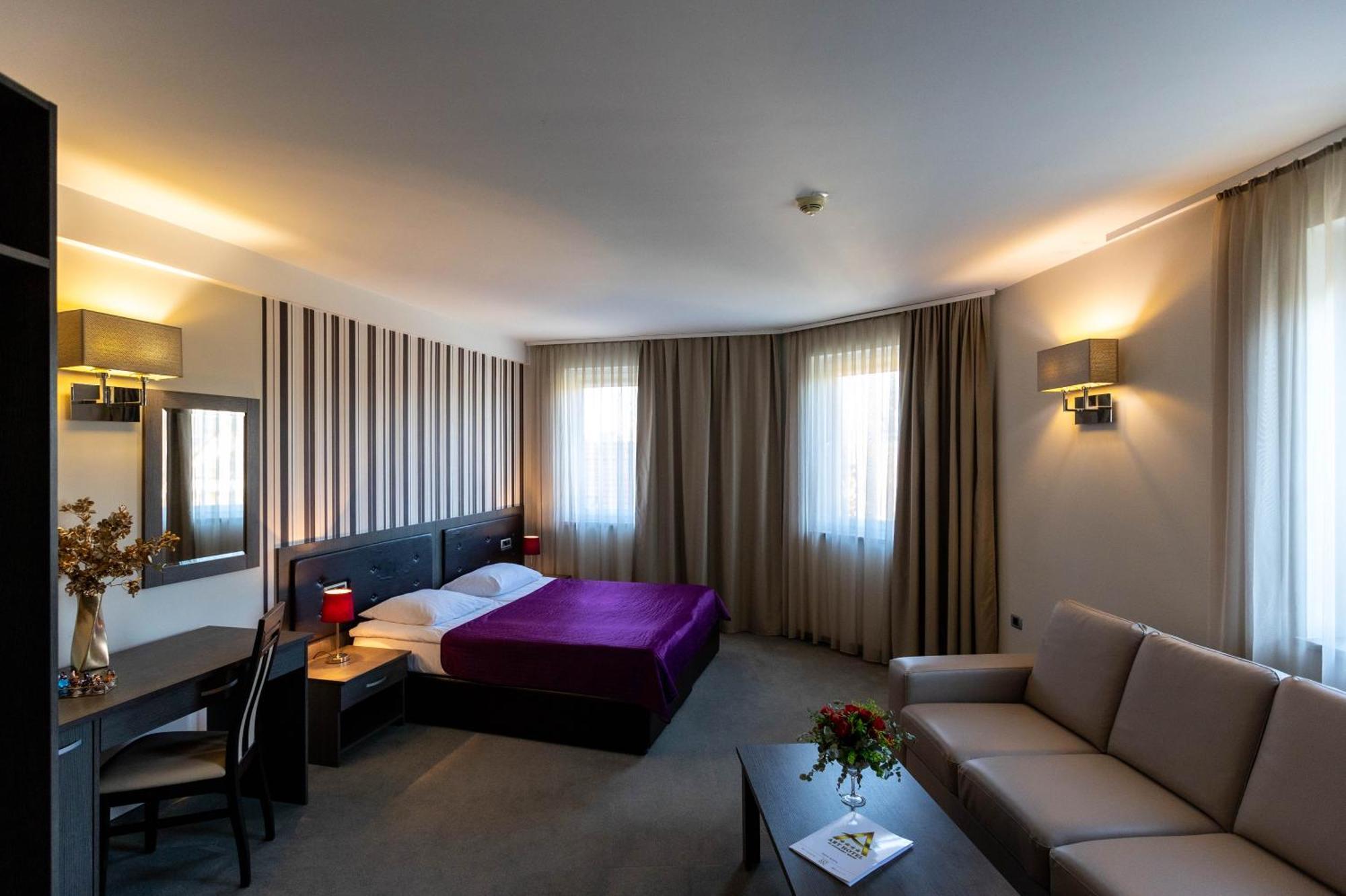 Art Hotel Slavonski Brod Ngoại thất bức ảnh