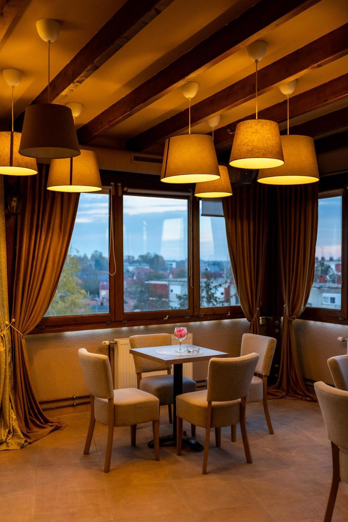 Art Hotel Slavonski Brod Ngoại thất bức ảnh