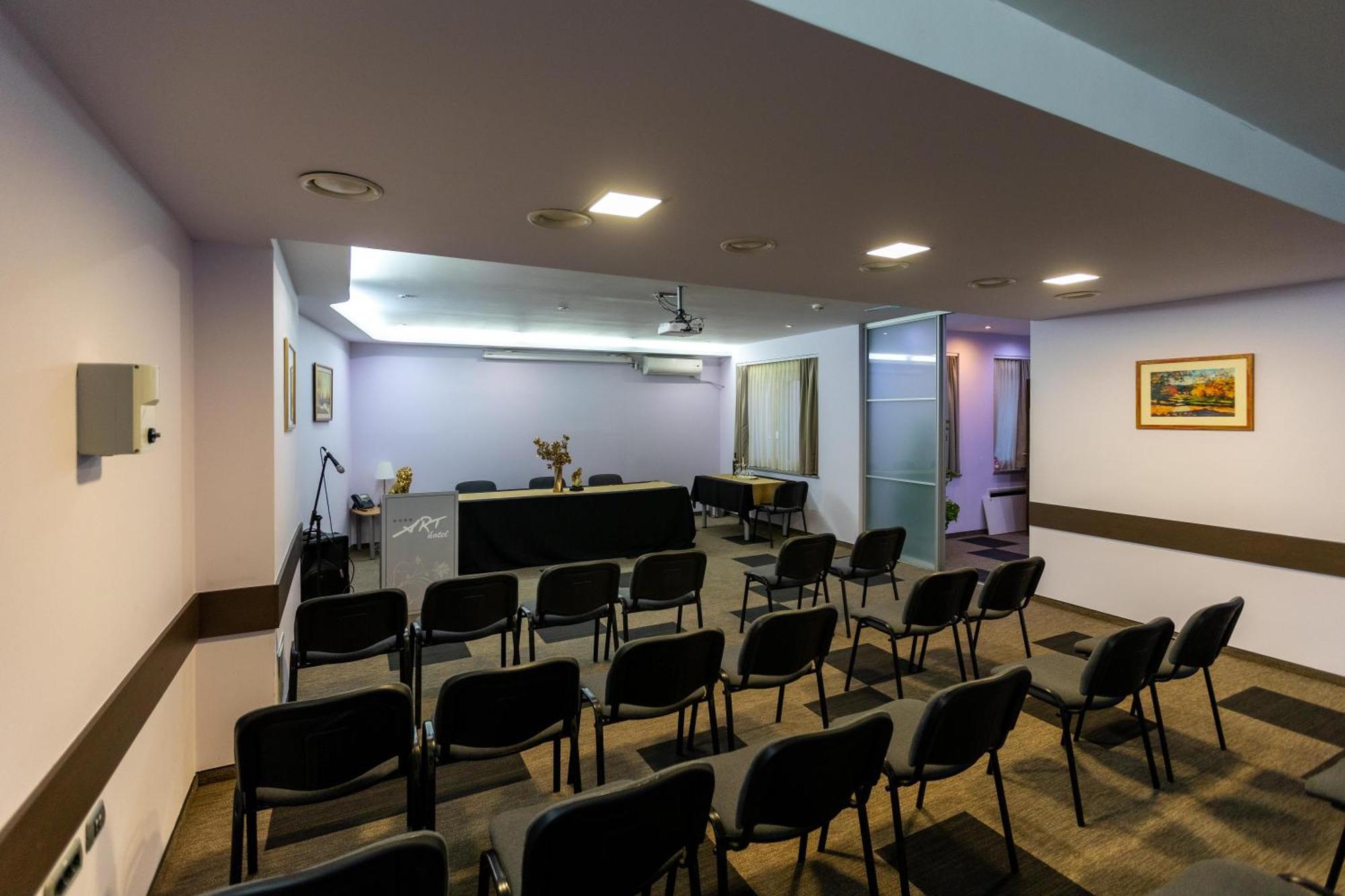 Art Hotel Slavonski Brod Ngoại thất bức ảnh